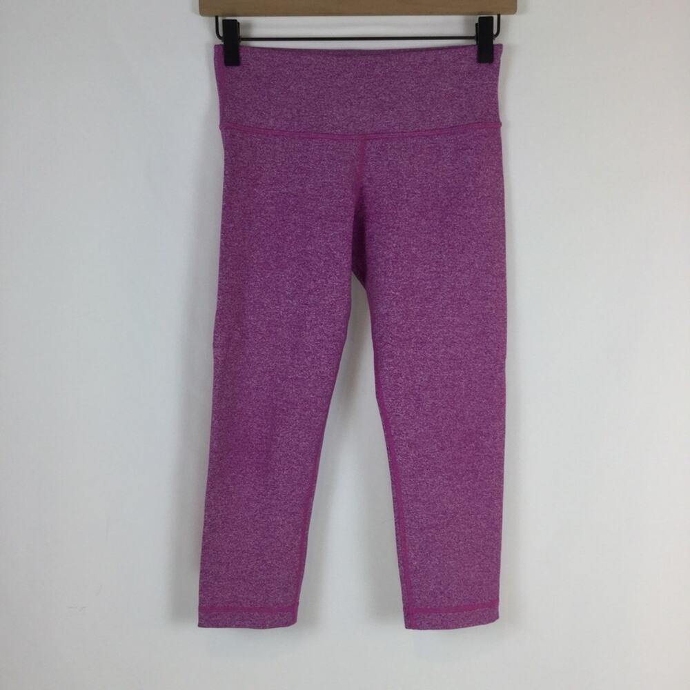 Lululemon Wunder Under Crops, size 4